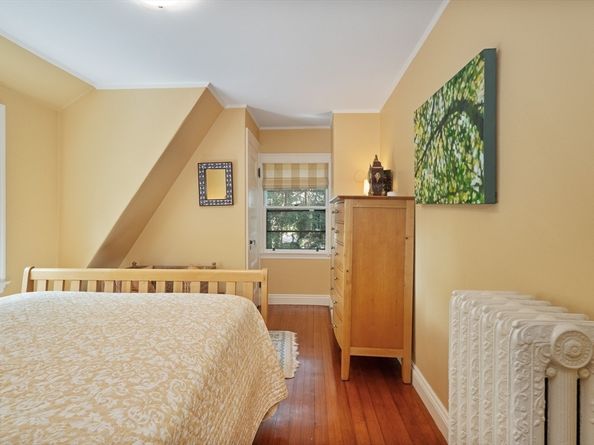 80 Pine Ridge Rd, Newton MA 02468