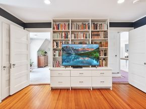 80 Pine Ridge Rd, Newton MA 02468