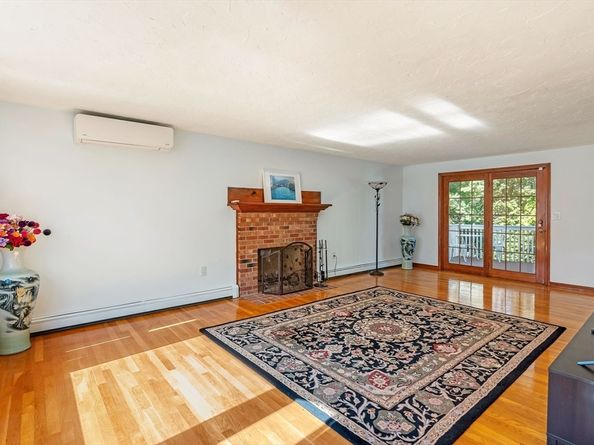 12 Loyola Cir., Boston MA 02132