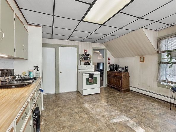 337-343 Parker Street, Gardner MA 01440