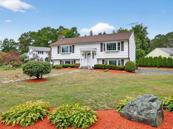 41 Margery Rd, Brockton MA 02301