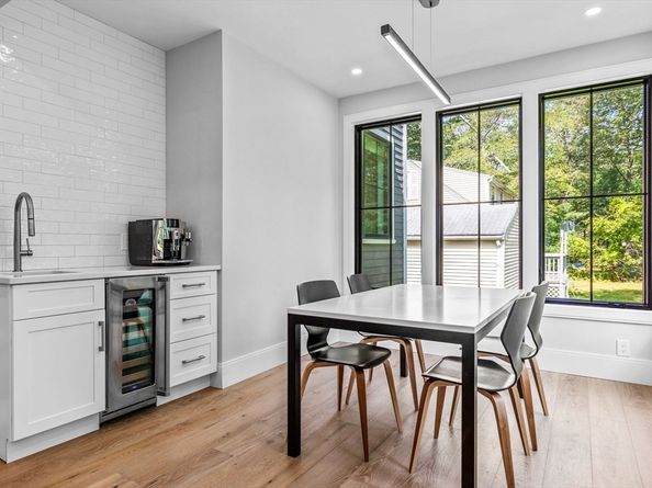 83 Winter St, Lexington MA 02420