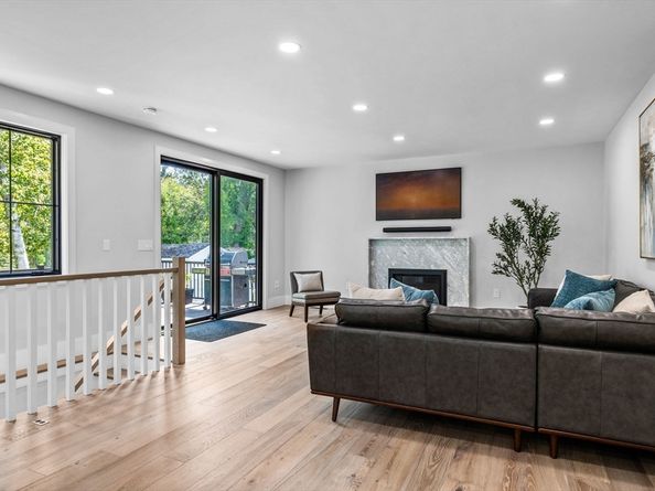 83 Winter St, Lexington MA 02420