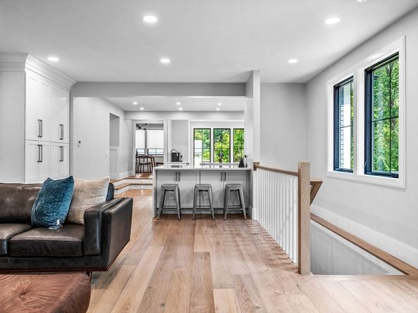 83 Winter St, Lexington MA 02420