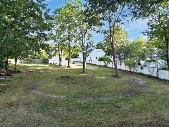 106 Careswell St, Marshfield MA 02050