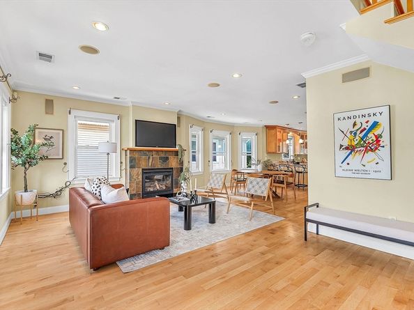32 Copley St 2, Cambridge MA 02138