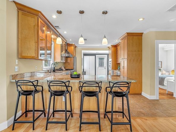 32 Copley St 2, Cambridge MA 02138