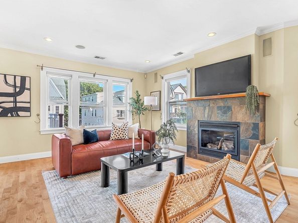 32 Copley St 2, Cambridge MA 02138