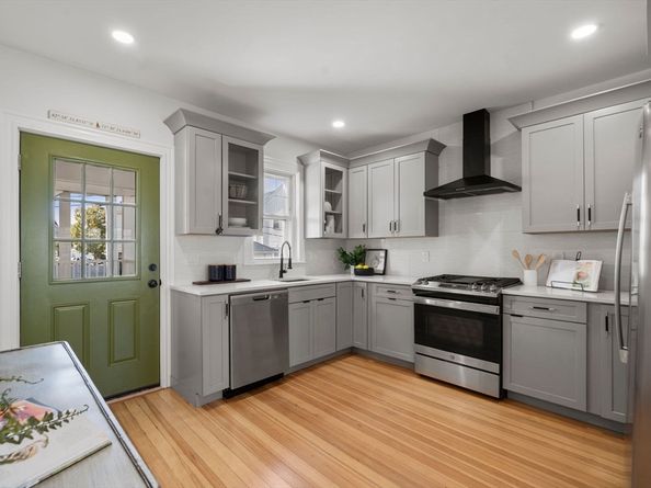29 St Andrew Road 1, Boston MA 02128