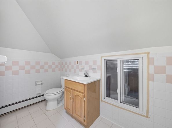 28 Verndale St, Brookline MA 02446