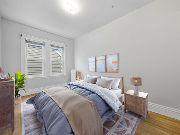 28 Verndale St, Brookline MA 02446