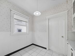 28 Verndale St, Brookline MA 02446