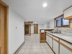 28 Verndale St, Brookline MA 02446