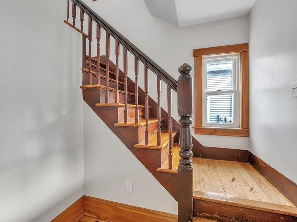484 Rollstone St, Fitchburg MA 01420