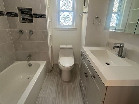 248 Essex St, Lynn MA 01902