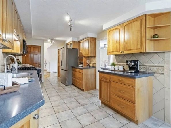 38 Ranger Rd, Natick MA 01760