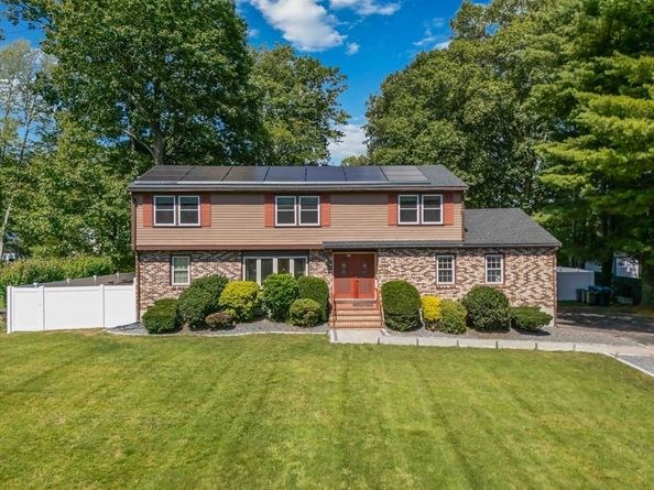 38 Ranger Rd, Natick MA 01760