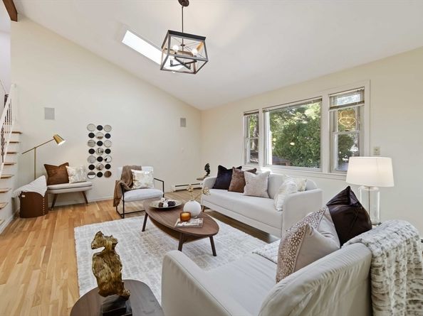 38 Ranger Rd, Natick MA 01760