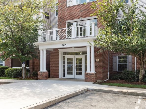 170 Haverhill St 138, Andover MA 01810