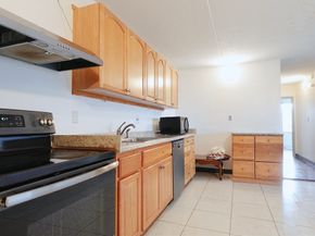 37 Skyline Drive 11, Braintree MA 02184