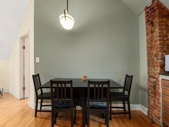 80 Roslindale Ave 3, Boston MA 02131