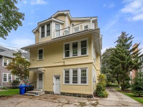 108 Columbia St 1, Brookline MA 02446