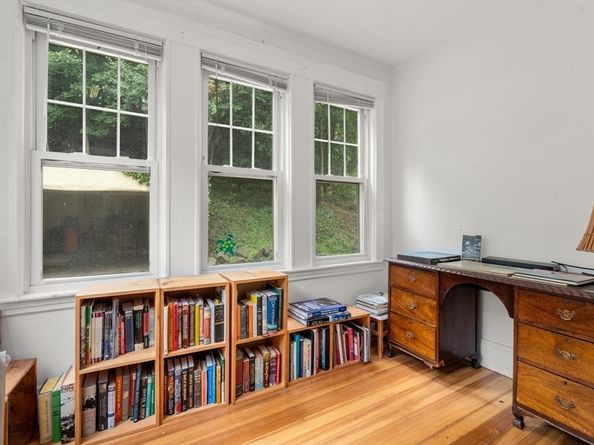 108 Columbia St 1, Brookline MA 02446