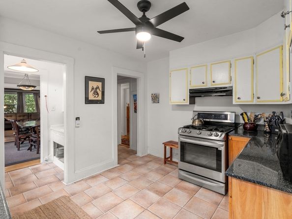 108 Columbia St 1, Brookline MA 02446