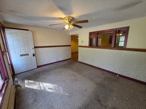 71 Wendell St, Athol MA 01331