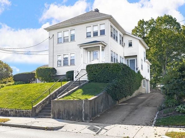 206-208 Cabot, Newton MA 02460