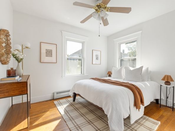 206-208 Cabot, Newton MA 02460