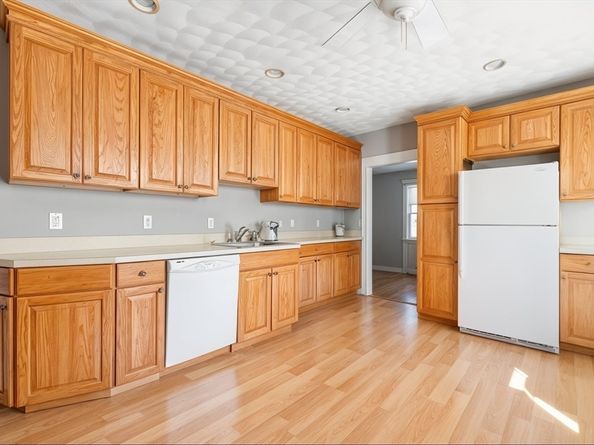 206-208 Cabot, Newton MA 02460