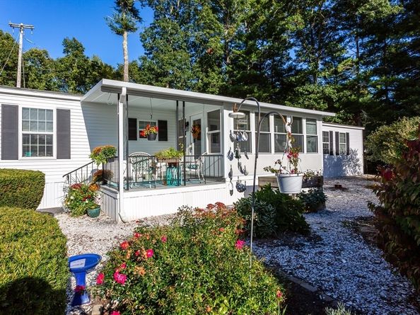 67 Crest Drive, Wareham MA 02571
