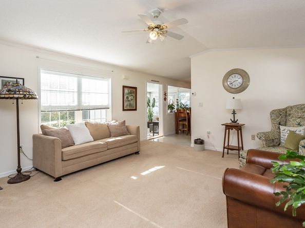 67 Crest Drive, Wareham MA 02571