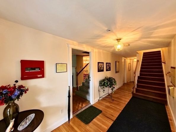 158 Merrimac Street 3, Newburyport MA 01950