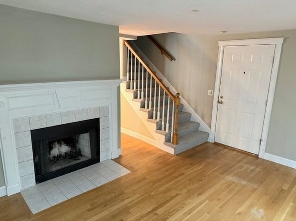 158 Merrimac Street 3, Newburyport MA 01950
