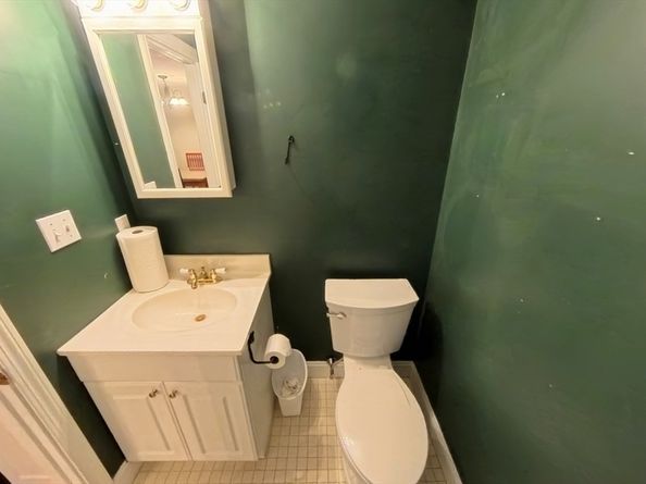 158 Merrimac Street 3, Newburyport MA 01950