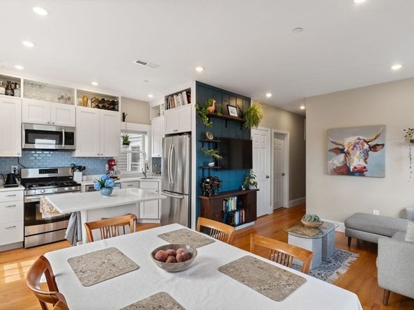 61 Havre St 3, Boston MA 02128