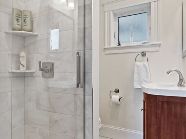 61 Havre St 3, Boston MA 02128