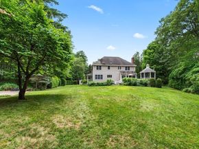 9 Santom St, Auburn MA 01501
