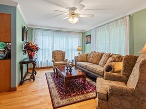 9 Santom St, Auburn MA 01501