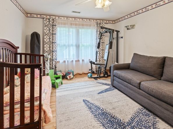 9 Santom St, Auburn MA 01501