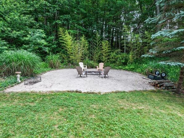 9 Santom St, Auburn MA 01501