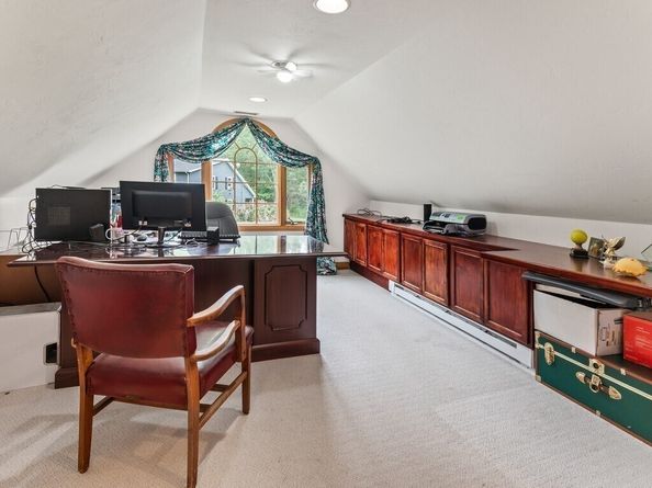 9 Santom St, Auburn MA 01501