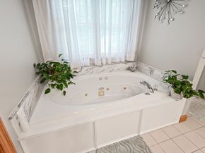 9 Santom St, Auburn MA 01501