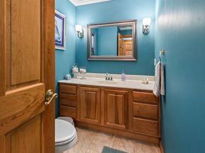 9 Santom St, Auburn MA 01501