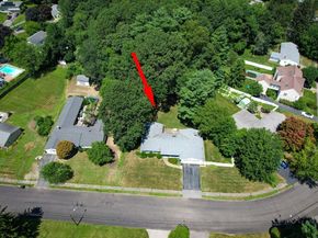 9 Larnis Road, Framingham MA 01701