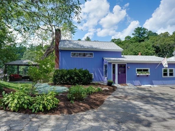 9 Stonecleve Rd, Wellesley MA 02482