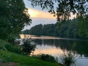 9 Stonecleve Rd, Wellesley MA 02482