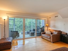 9 Stonecleve Rd, Wellesley MA 02482